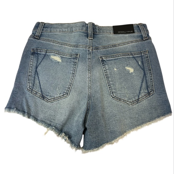 Kendall & Kylie The Icon Short - Picture 2 of 2